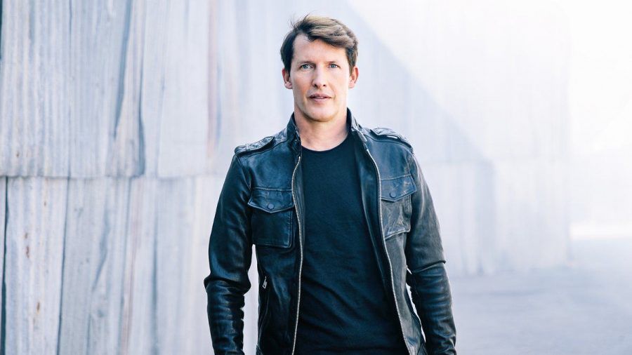 James Blunts Greatest-Hits-Album "The Stars Beneath My Feet" erscheint am 19. November. (ncz/spot)