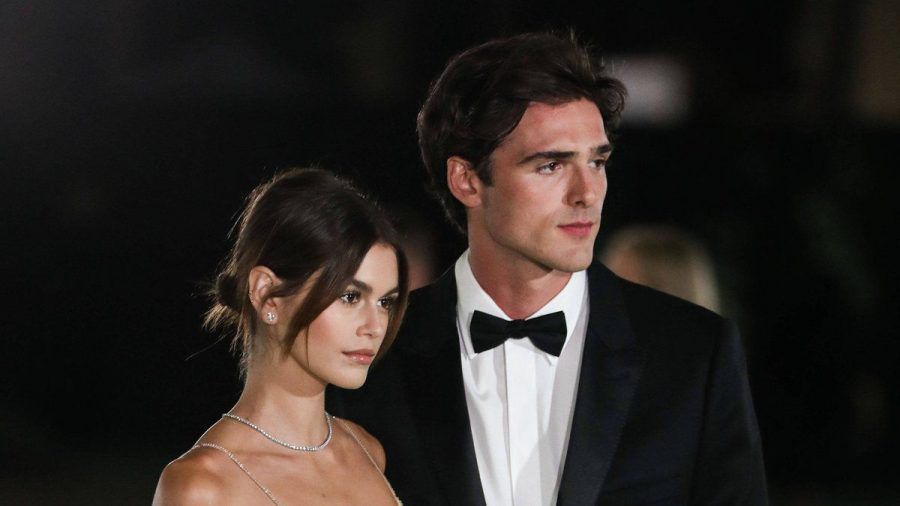 Kaia Gerber und ihr Ex-Freund Jacob Elordi bei ihrem Red-Carpet-Debüt in Los Angeles. (dr/spot)