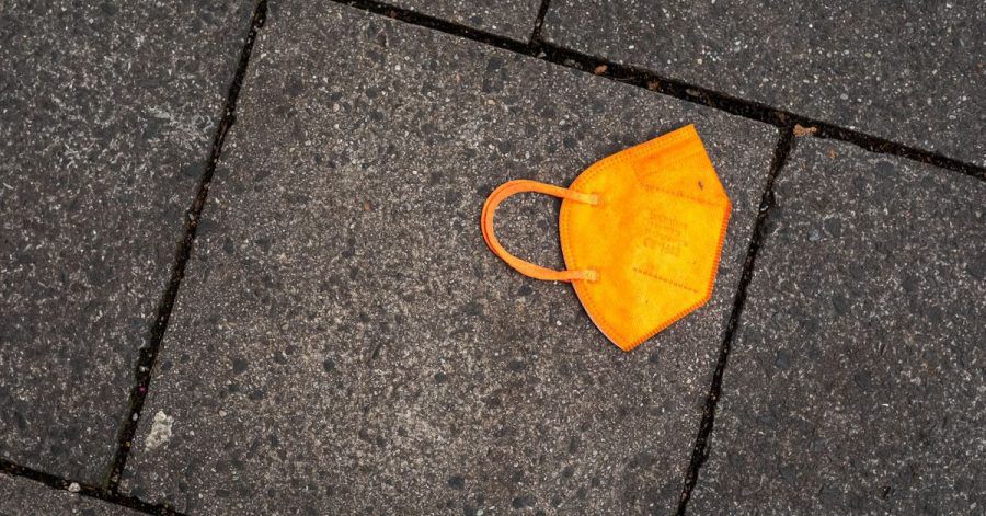 Die Inzidenz steigt weiter, die Zahlen der Neuinfektionen und Todesfälle gehen leicht zurück.