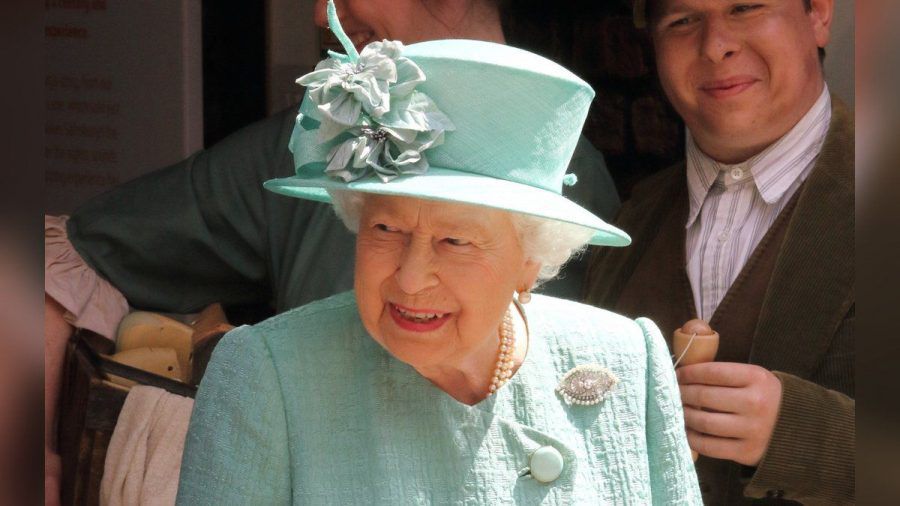 Elizabeth II. verbringt das Wochenende auf ihrem Landsitz in der Grafschaft Norfolk. (wag/smi/spot)