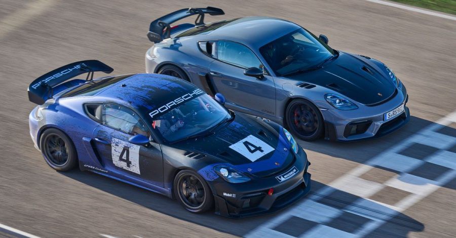 Brumm, brumm! Der Porsche Cayman bekommt gleich zwei Varianten des GT4 RS. Einmal als Rennversion Clubsport (l) und einmal für die Straße (r).