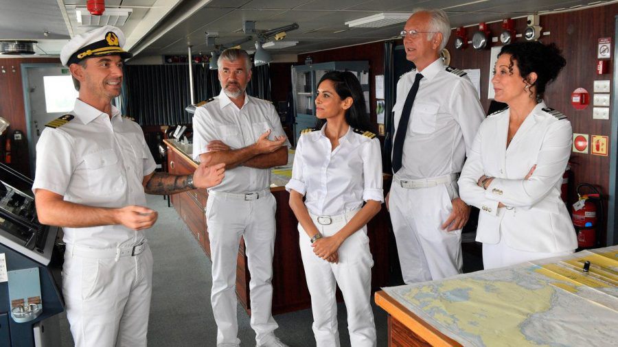 Die aktuelle "Traumschiff"-Crew angeführt von Florian Silbereisen (l.) als Kapitän Max Parger. (obr/spot)