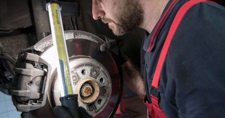 Alles in Ordnung mit den Bremsen? Der Tüv hat bei Hauptuntersuchungen zuletzt wesentlich weniger gravierende Mängel entdeckt als in den Jahren zuvor.