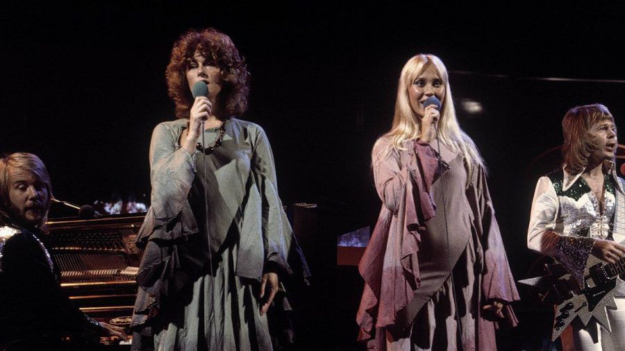 Anni-Frid Lyngstad (l.) und Agnetha Fältskog von ABBA machen endlich wieder gemeinsam Musik. (stk/spot)