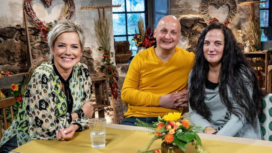 Nicht einmal Inka Bause (l.) konnte wirklich zwischen Matze und Eyleen schlichten. (smi/spot)