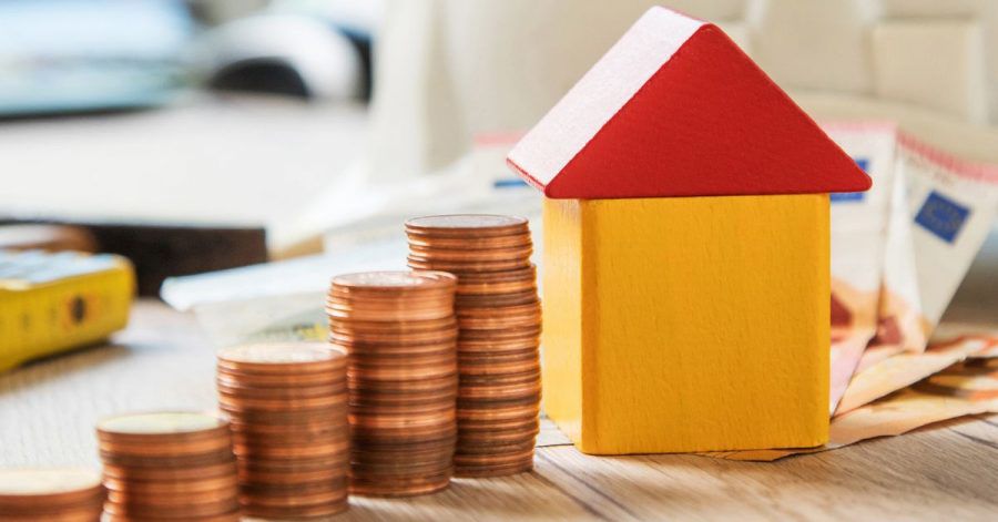 Wer nur wenig Eigenkapital für seine Immobilienfinanzierung hat, muss mit einem Zinsaufschlag rechnen.