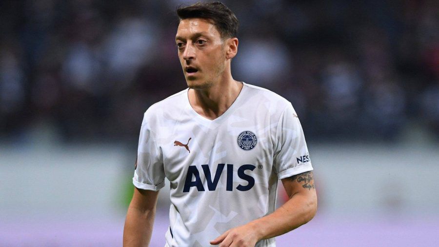 Mesut Özil steht beim türkischen Fußballklub Fenerbahçe unter Vertrag. (eee/spot)