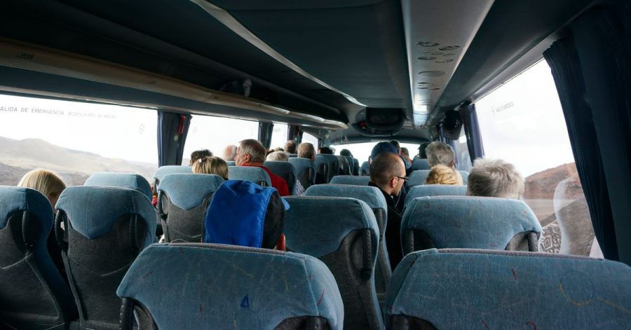 Fahren, schauen, zuhören, gerne auch mal abschalten: Busreisen sind ein Rundum-Sorglos-Paket mit fest geplantem Ablauf.