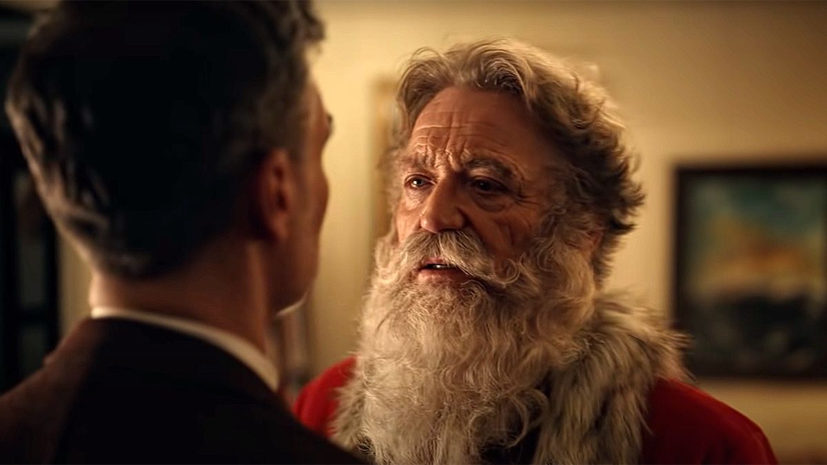 Das muss man gesehen haben: Wer knutscht da mit dem Weihnachtsmann?