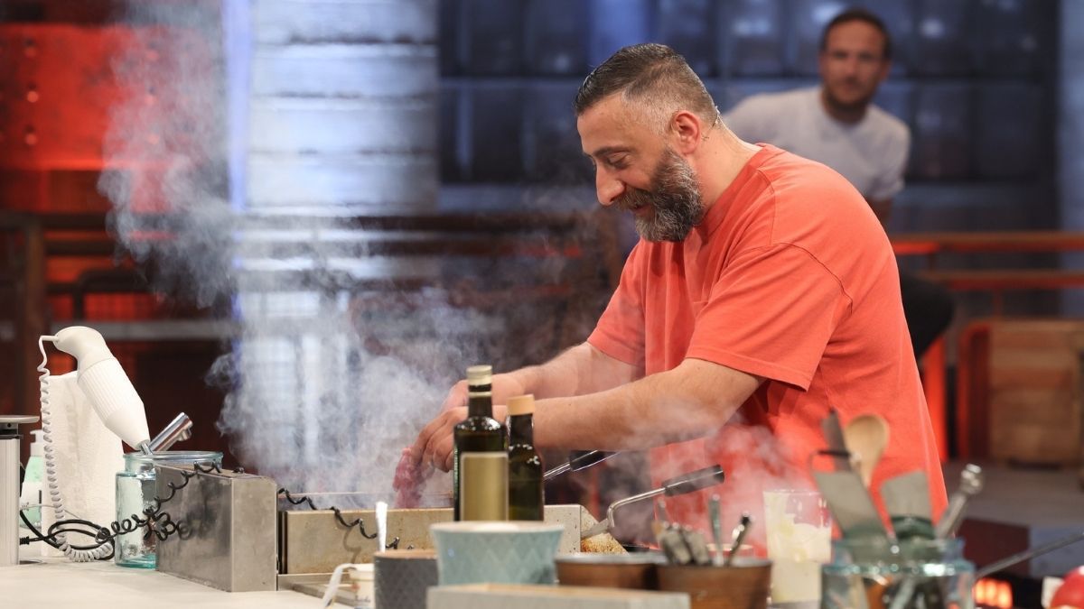 "Grill den Henssler": Kira Ramadan macht Köfte und gesteht Touri-Abzocke