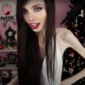 Eugenia Cooney UPDATE: Angeblich steckt ihre MUTTER hinter dem Magerwahn