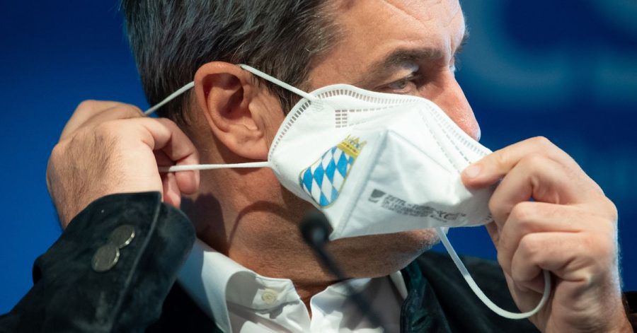 Markus Söder, CSU-Vorsitzender und Ministerpräsident von Bayern, bei einer Pressekonferenz. Unter der rasch steigenden Zahl von Corona-Toten in Bayern ist ein vergleichsweise hoher Anteil vollständig Geimpfter.