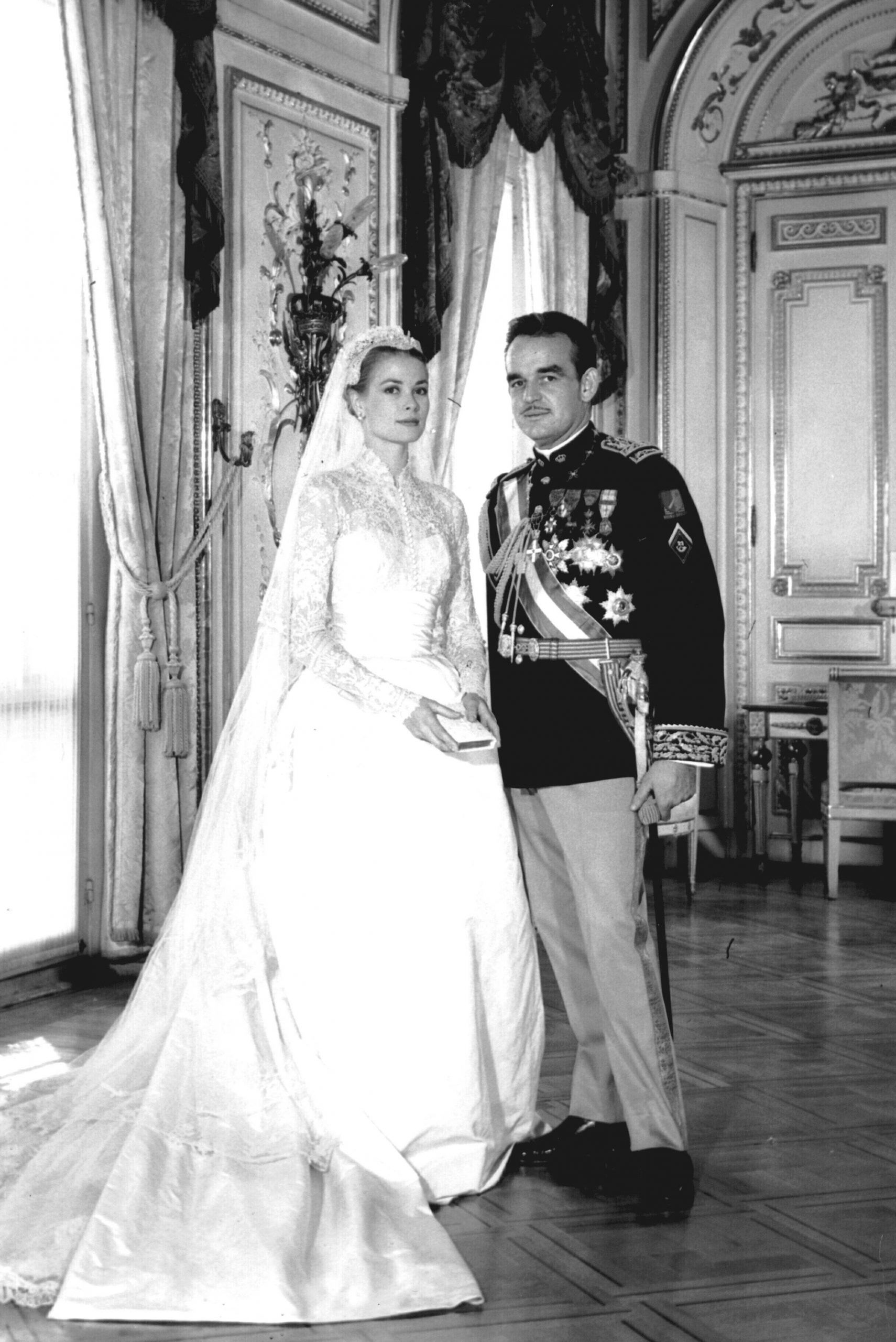 Wenn Kleider keine Leute machen: Paris ist nicht Grace Kelly