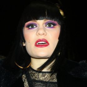 Wenn das Herz still steht: Diese Promi-Frauen bekennen sich offen zu ihren Fehlgeburten