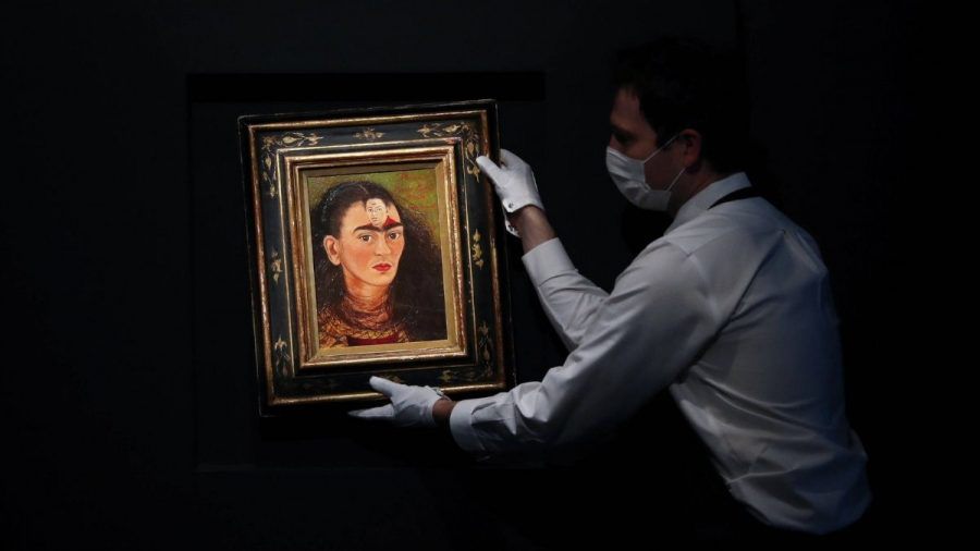 Selbstporträt von Frida Kahlo für Rekordpreis von 34,9 Millionen Dollar versteigert