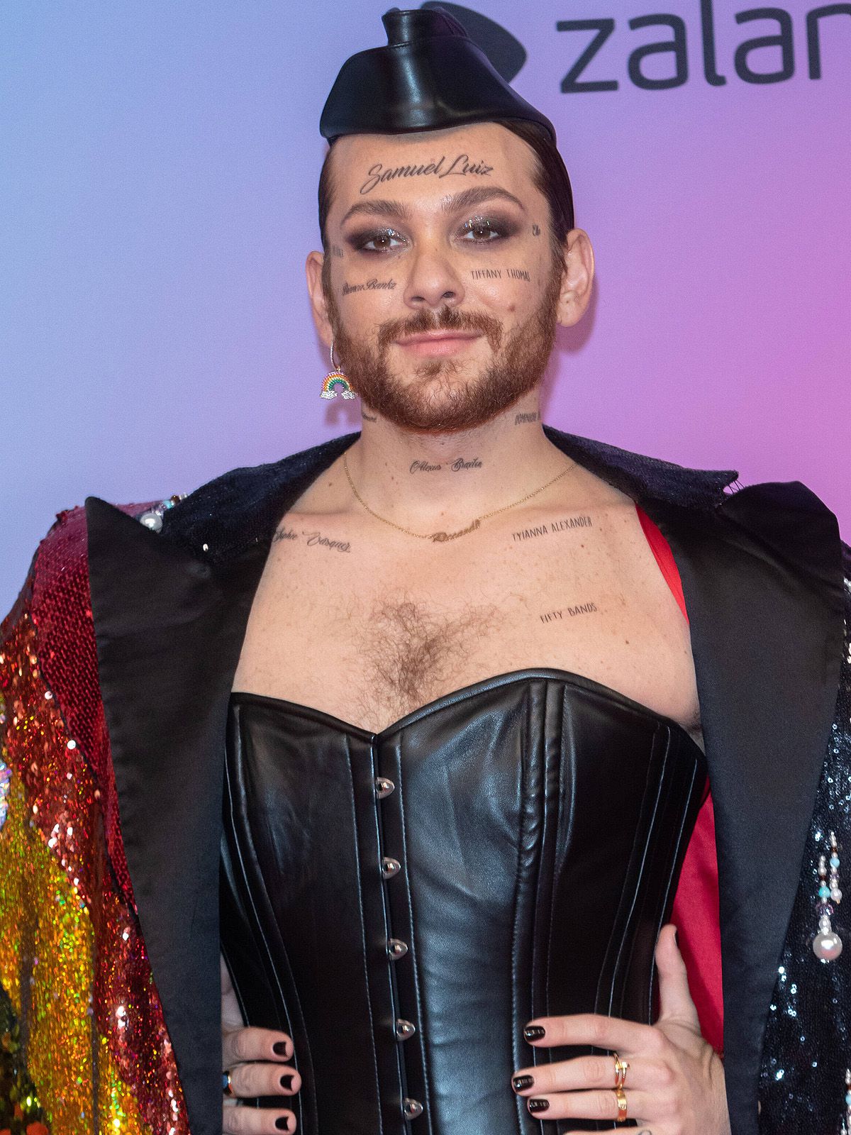 EMAs in Ungarn: Riccardo Simonetti setzt ein Zeichen gegen Homophobie