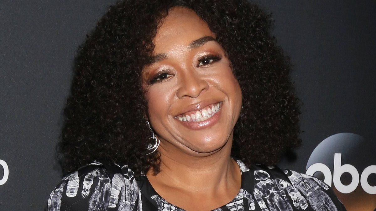 DAS verrät Shonda Rhimes über das Ende von „Grey's Anatomy“