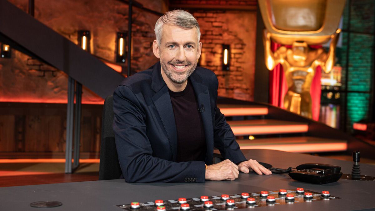 „TV total“ ist böser als je zuvor zurück: Großartige Reaktionen!