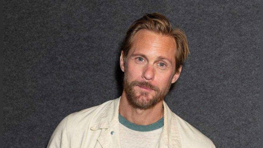 Alexander Skarsgard: Hier war sein Wikinger-Bart noch nicht ganz so imposant. (smi/spot)