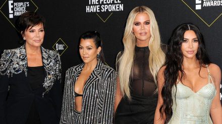 Der Kardashian-Jenner-Clan trauert um die beliebte Promi-Managerin. (jes/spot)