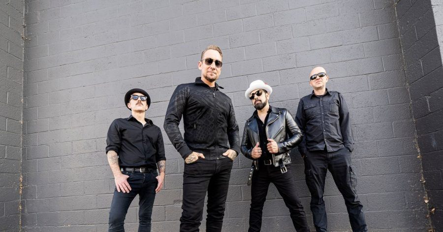 Michael Poulsen (2.v.l.) mit seiner Band Volbeat.