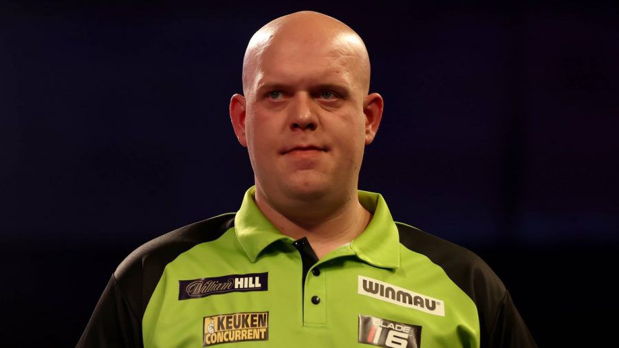 Michael van Gerwen wurde vor seinem Match gegen Chris Dobey positiv auf Corona getestet. (wue/spot)