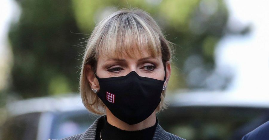 Fürstin Charlène hält sich in einer Klinik außerhalb Monacos auf.