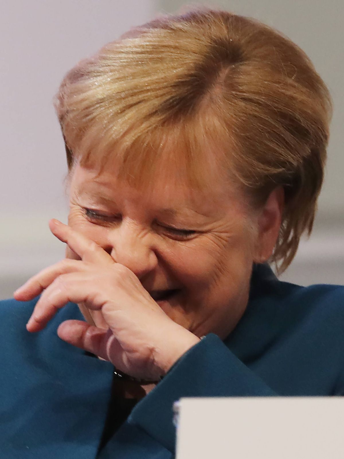 Alles zum Zapfenstreich mit Nina Hagen für Merkels Abschied