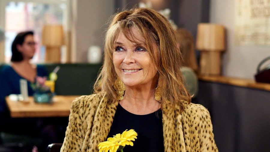 Wencke Myhre als Jonna in "Rote Rosen". (ili/spot)