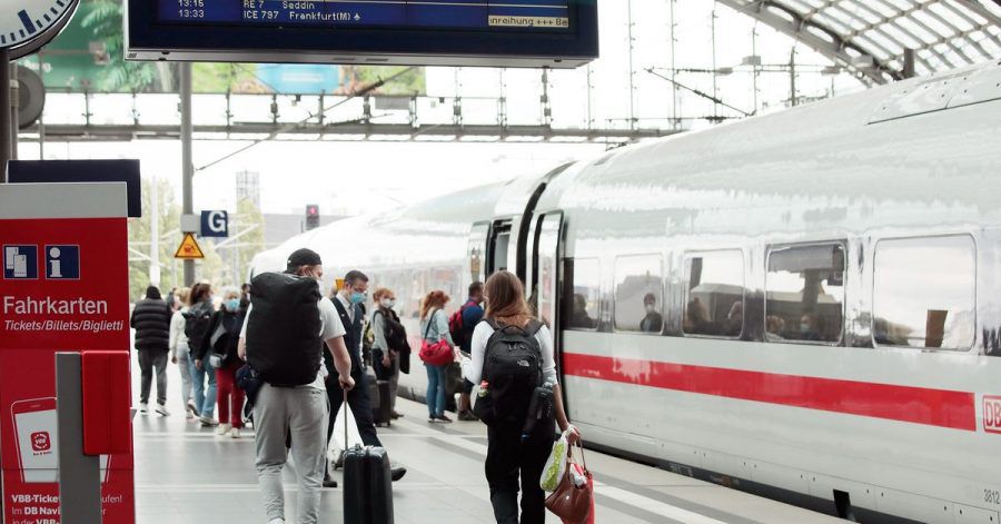 Bei der Deutschen Bahn gibt es mit dem Winterfahrplan ab 12. Dezember mehr ICE-Sprinter-Züge.