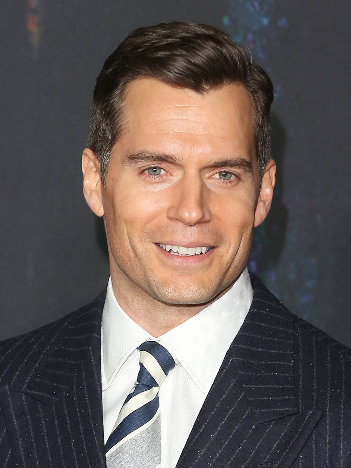 Henry Cavill nach seiner "ziemlich schweren Verletzung"