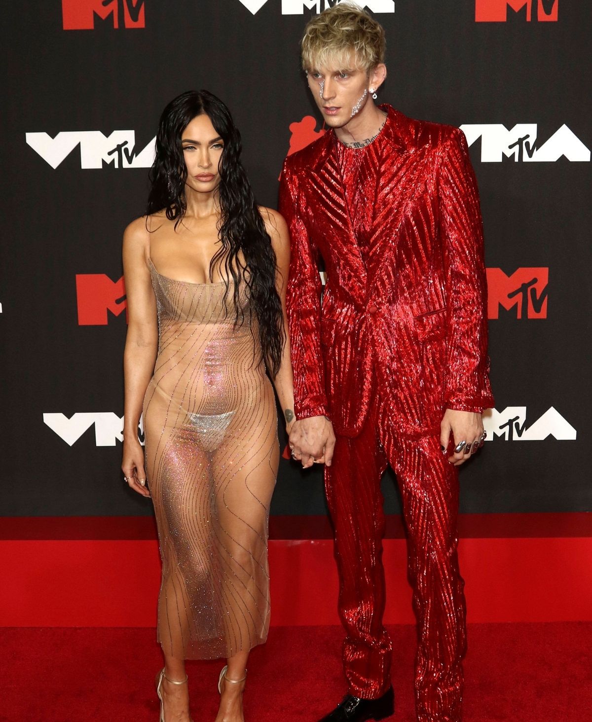 FERTIG: Pete Davidson und Machine Gun Kelly: Sie strippen live vor der Kamera und sorgen für Lacher