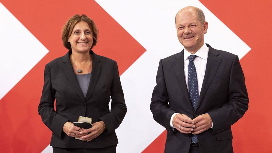 Olaf Scholz und seine Ehefrau Britta Ernst