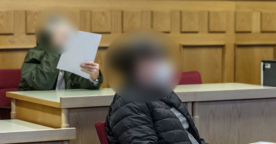Zwei Frauen wird vorgeworfen, gegen das Tierschutzgesetz verstoßen zu haben.