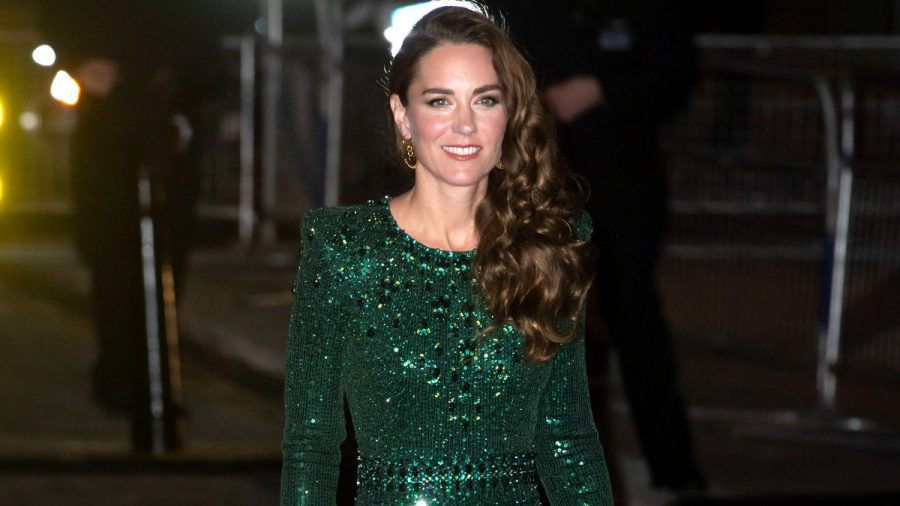 Herzogin Kate zeigt sich im eleganten grünen Kleid. (jes/spot)