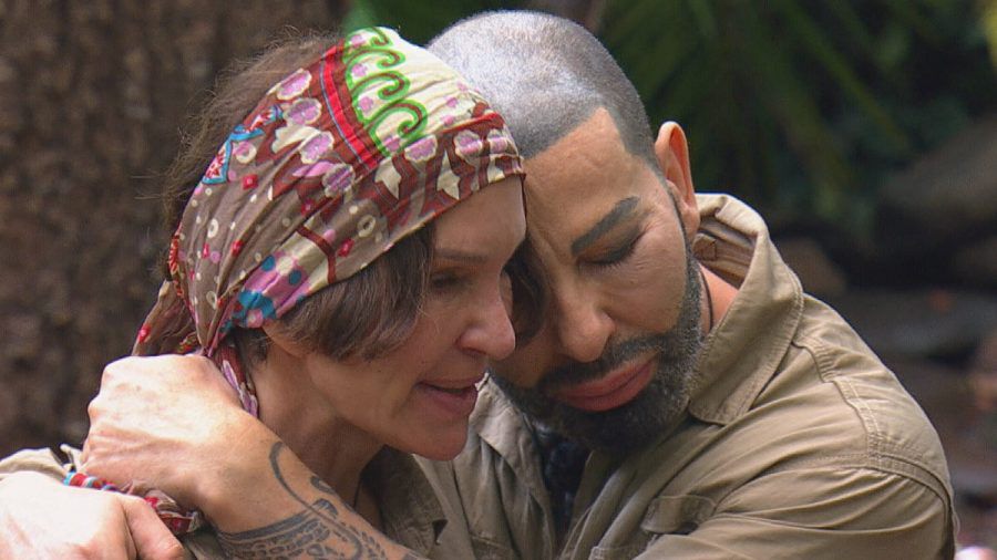 Dschungelcamp: Reality-Darstellerin fliegt raus und Renzi outet sich