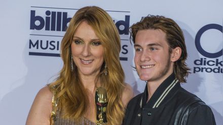 Céline Dion mit ihrem Sohn René-Charles im Jahr 2016 in Las Vegas. (wue/spot)