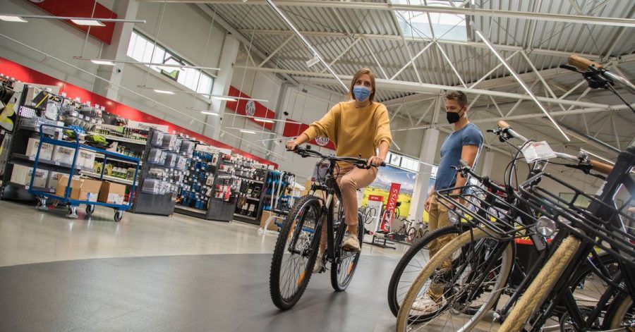 Passt's? Zu einer ausführlichen Probefahrt raten Experten in Sachen Fahrrad vor dem Kauf.