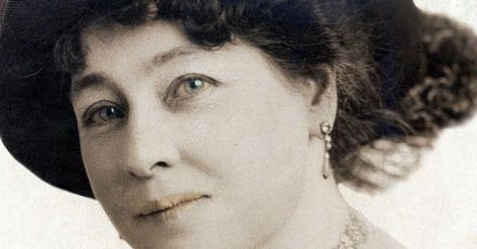 Die Französin Alice Guy, die 1873 geboren wurde und 1968 starb, war die erste Regisseurin und Produzentin der Filmgeschichte.