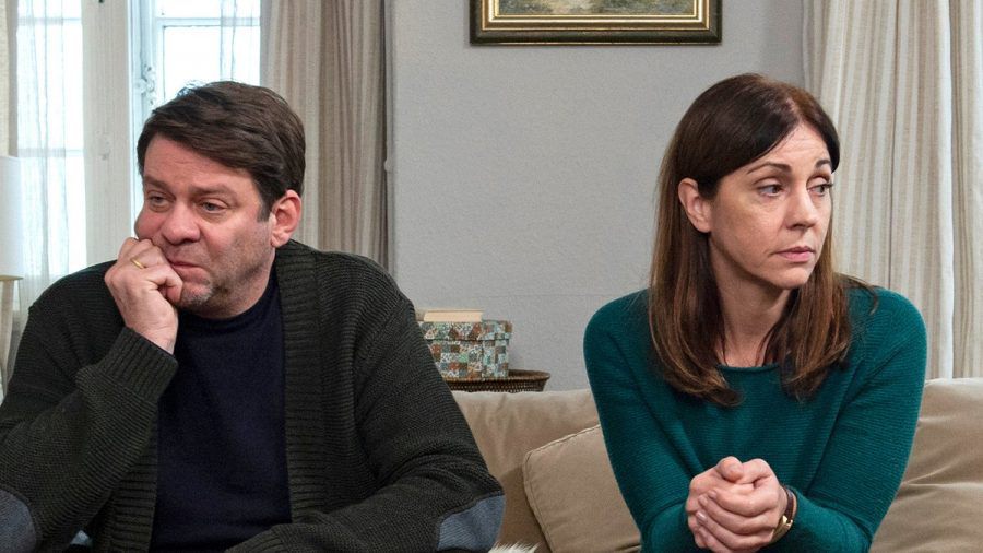 "Wo ist die Liebe hin": Gregor (Roeland Wiesnekker) und Agnes (Ulrike C. Tscharre) entfremden sich immer mehr. (cg/spot)