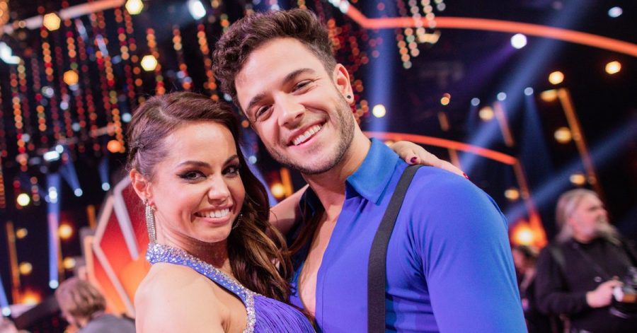 Nach der Show hat es gefunkt: Christina Luft und Luca Hänni.