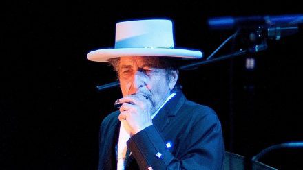 Bob Dylan bei einem Auftritt 2012. (hub/spot)