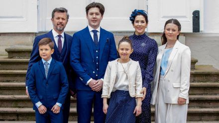 Die dänischen Royals bei der Konfirmation von Prinz Christian im Mai 2021. (jom/spot)