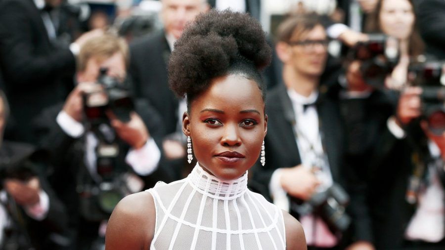 Lupita Nyong'o hat sich trotz vollständiger Impfung mit Corona infiziert. (ili/spot)