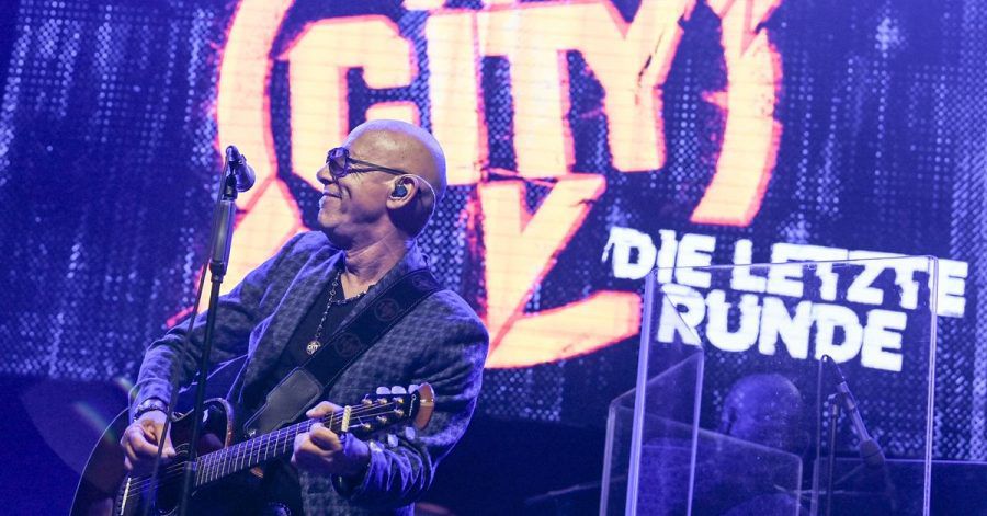 Der Sänger Toni Krahl von der Band City .