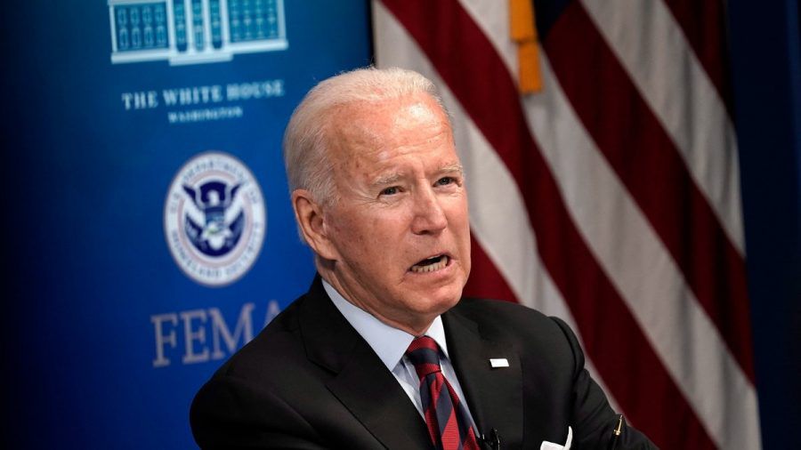 Joe Biden hat bei einer Pressekonferenz versehentlich zu viel preisgegeben. (hub/spot)