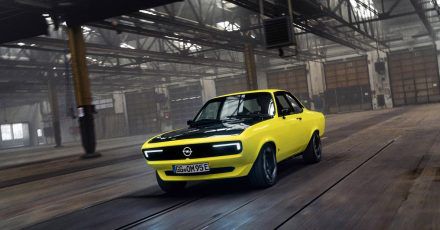 Restomod made by Opel: Die Hessen haben 2021 den Manta GSE Elektromod auf die Räder gestellt - voll elektrisch.