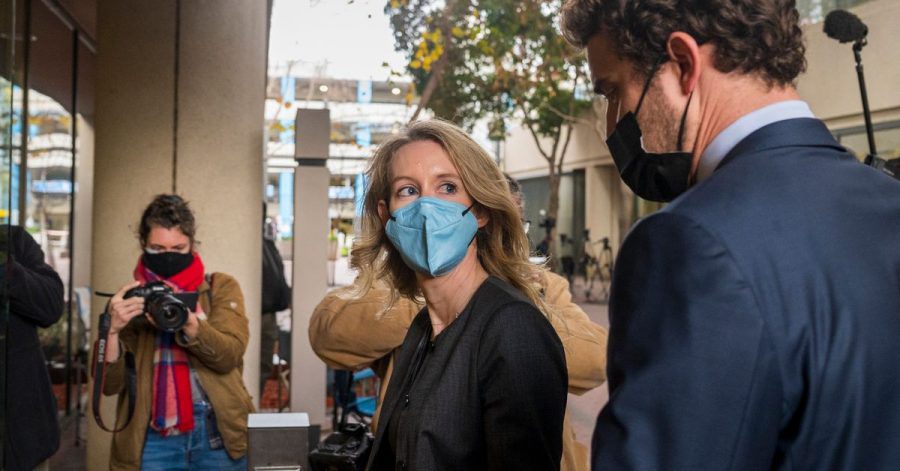 Elizabeth Holmes hatte mehrere hundert Millionen Dollar bei Investoren eingenommen.