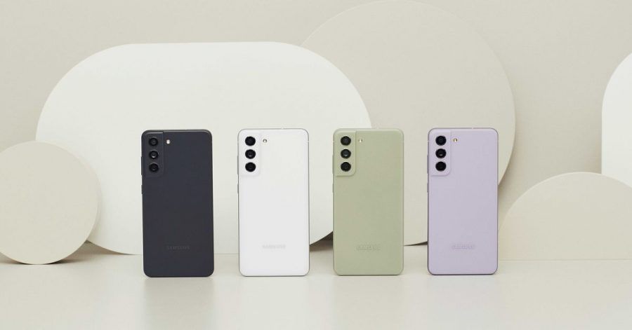 Das Samsung Galaxy S21 FE 5G gibt es in vier Farben von Schwarz bis Flieder.