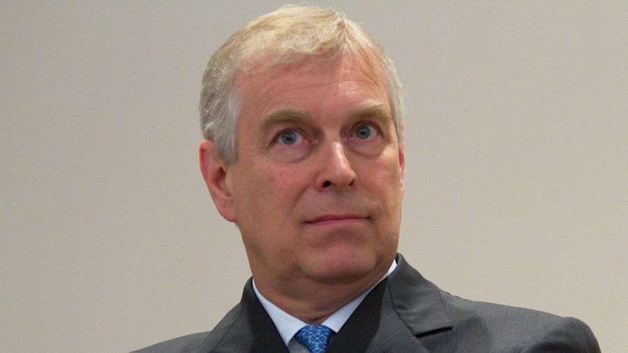 Prinz Andrew droht weiter ein Prozess. (smi/spot)